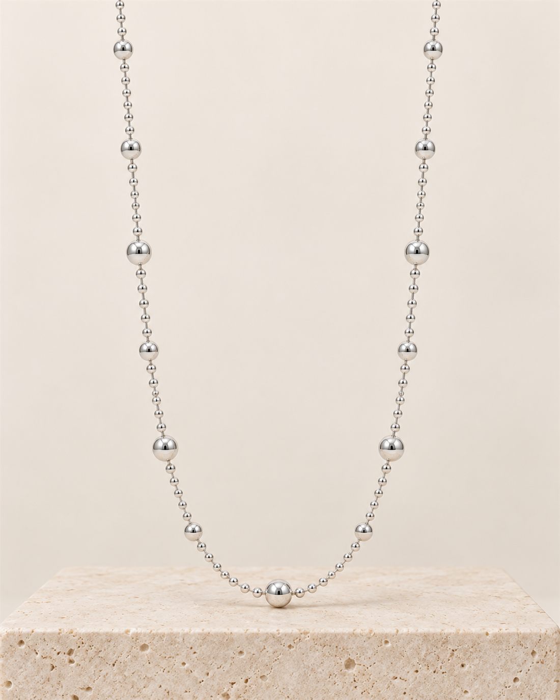 Cadena de bolas de plata con bolas grandes, largo 45 cm