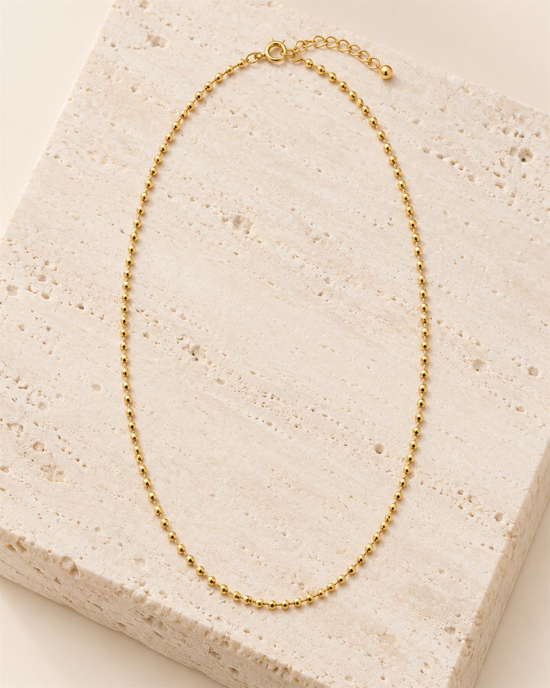 Cadena de bolas diamantada con baño de oro, largo 40 + 5 cm
