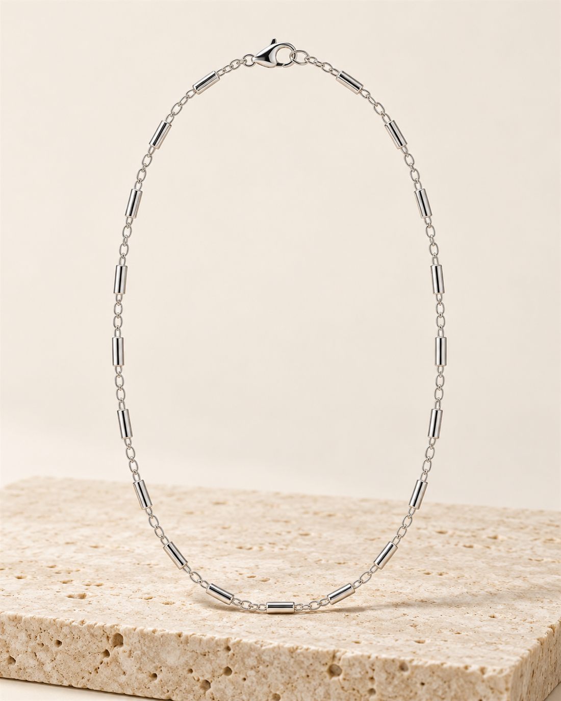 Cadena de tubos de plata 45 cm, largo 45 cm