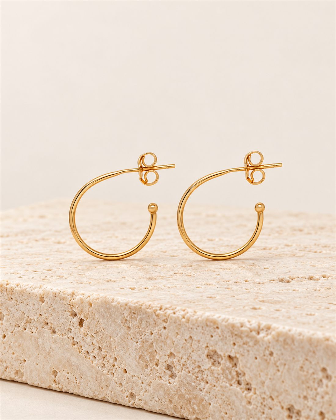 Criollas de oro 18k con bolita, ø 14 mm