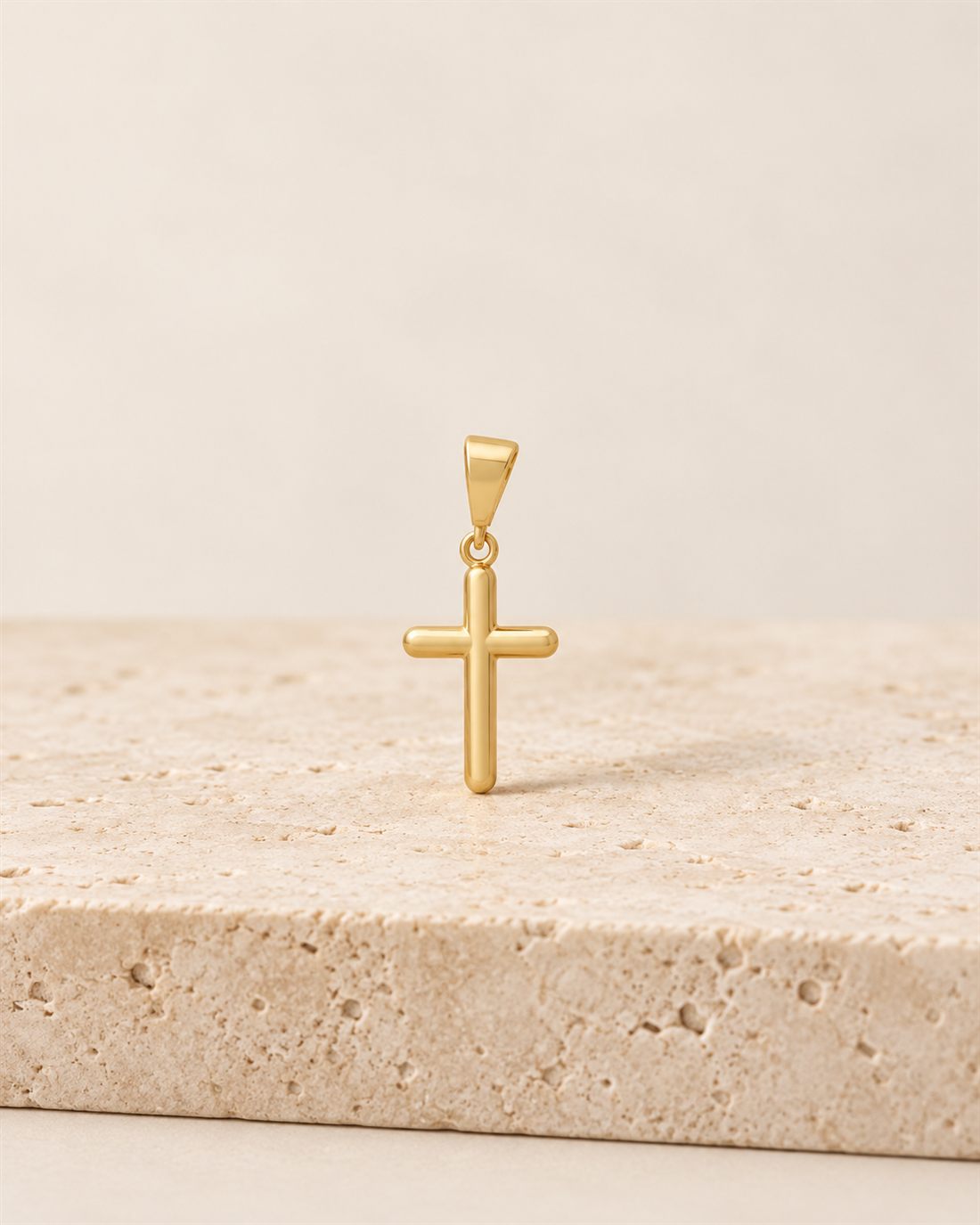 Cruz pequeña de oro 18k, 14 x 9,5 mm