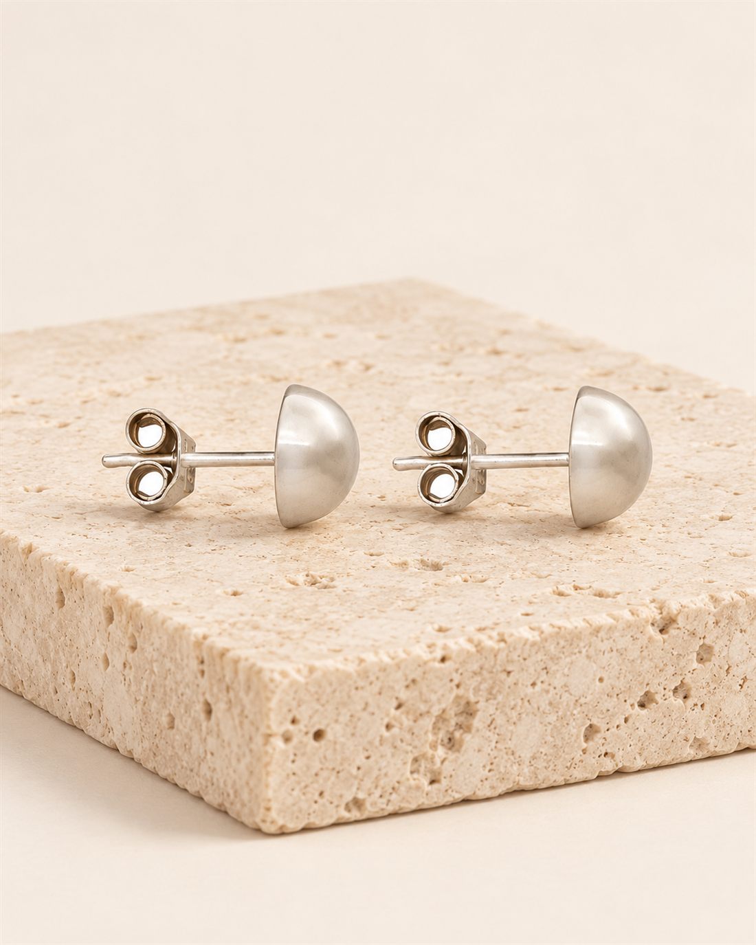 Pendientes de media bola pequeña de plata 8 mm, 8 mm