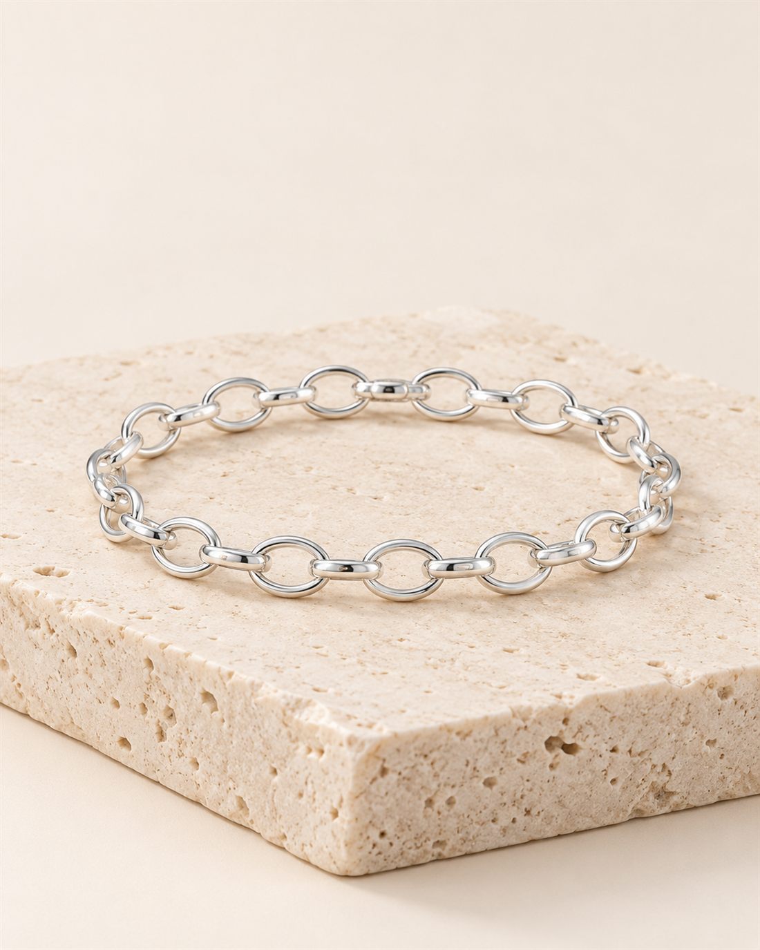 Pulsera rolo hueca gruesa de plata, largo 18 cm