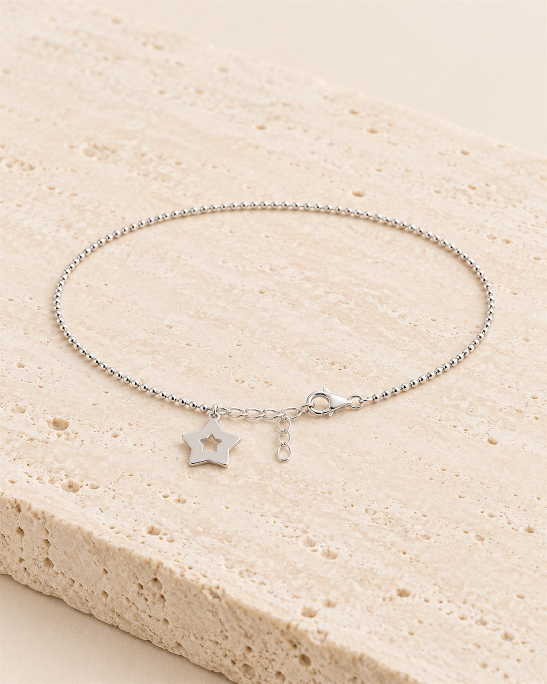 Tobillera de bolitas de plata con estrella, largo 22 + 3 cm