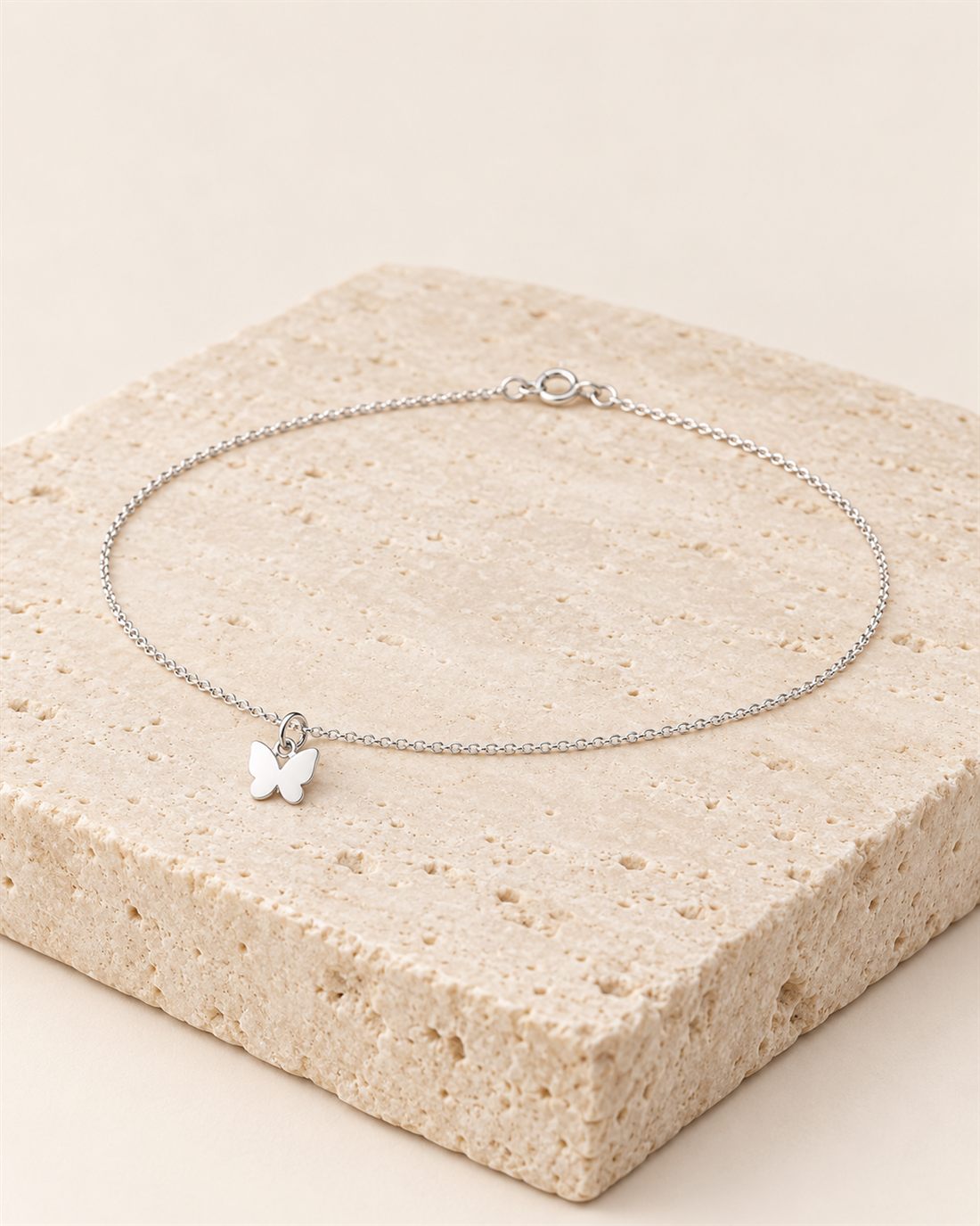 Tobillera de plata con mariposa, largo 23 + 3 cm