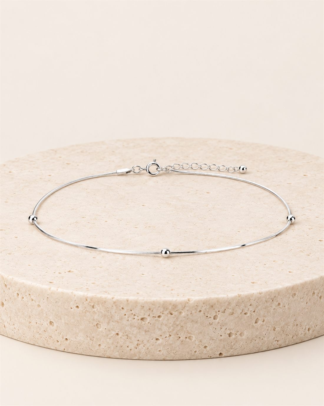 Tobillera snake de plata con bolitas, largo 22 + 3 cm