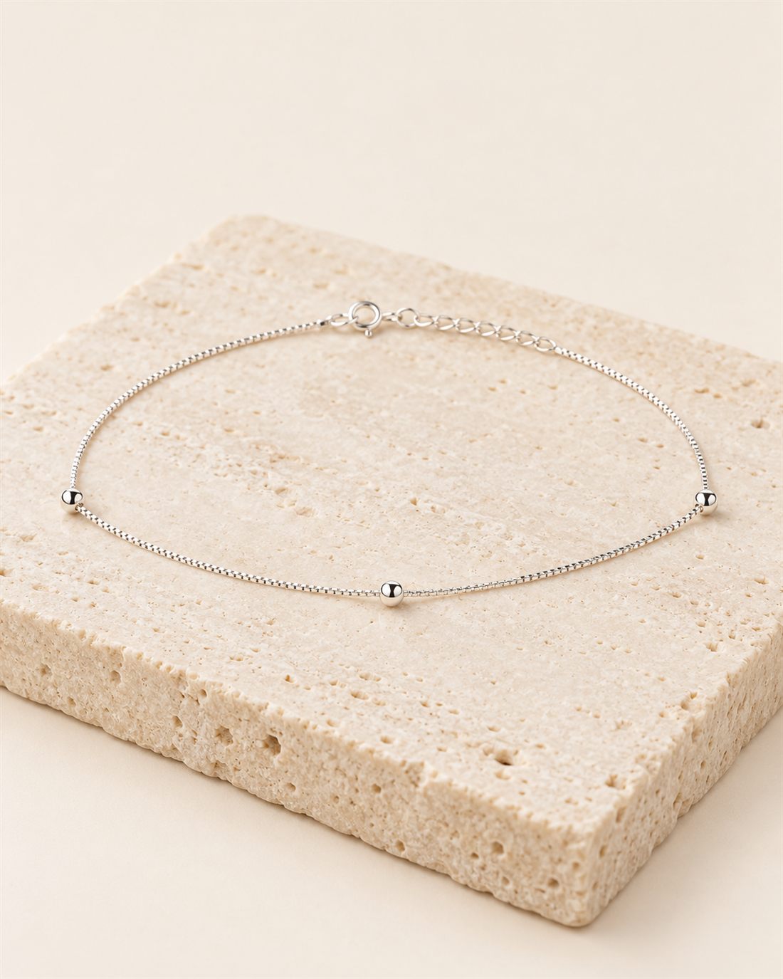 Tobillera veneciana de plata con bolita, largo 23 + 3 cm